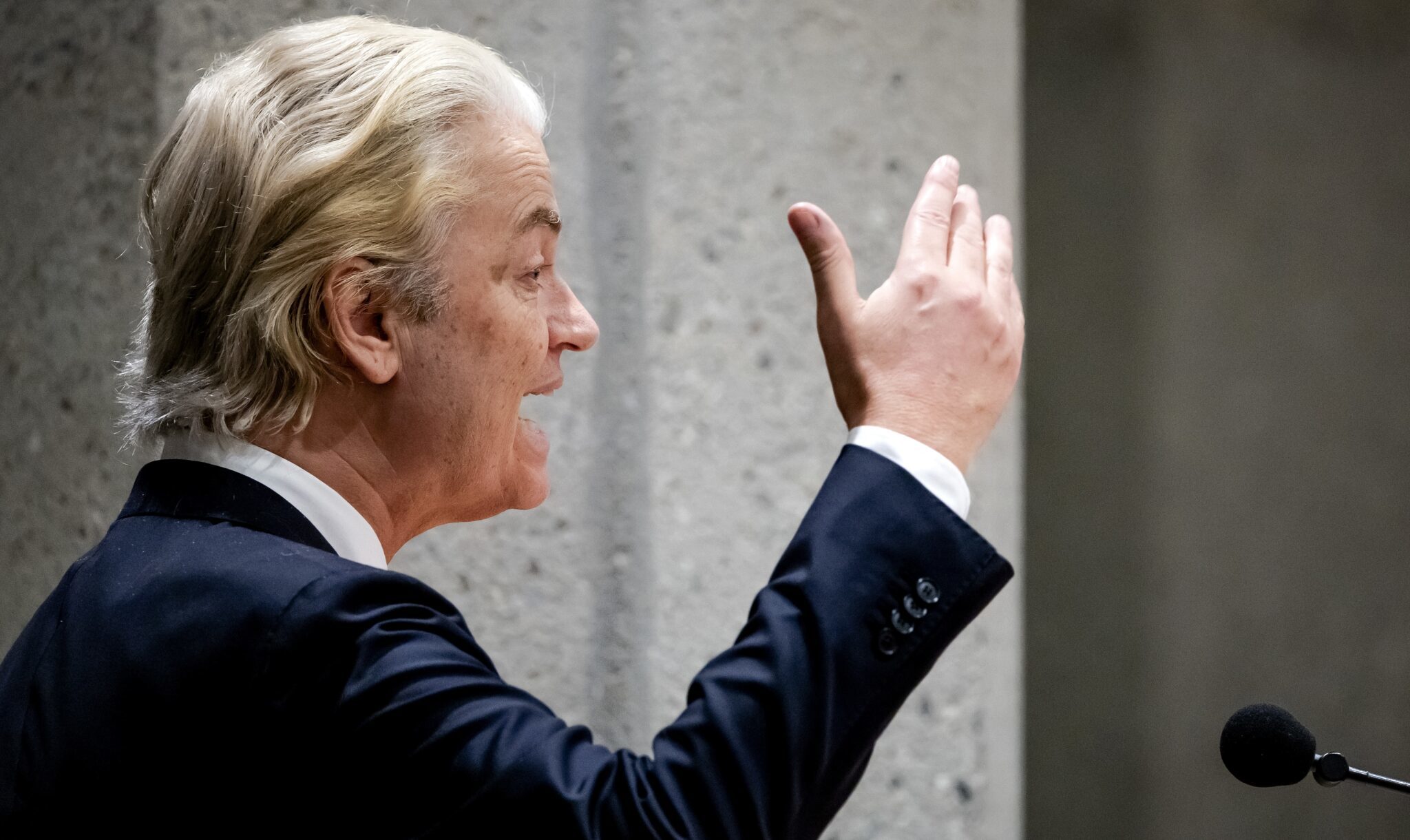 Geert Wilders moet nu pas echt aan de bak, en dat is toe te juichen